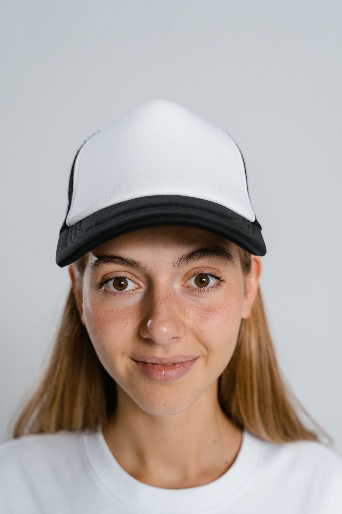 Plain baseball-style cap ready for embroidery